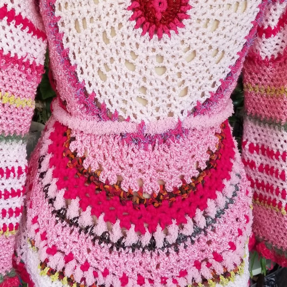 Crochet Pink MANDALA BOHO BOHEMIAN Chic Handmade Sweater MED - Picture 13 of 16